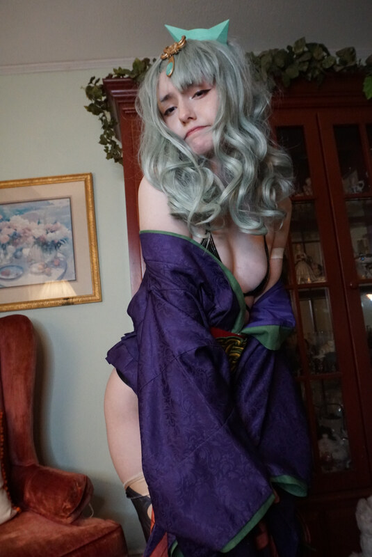 Emory nude photo 3