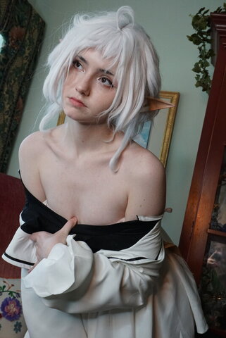 Emory nude photo 13