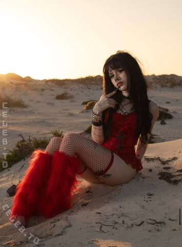 Emowithoutemo nude photo 6