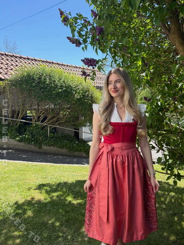 Empresslaurasophie nude photo 13