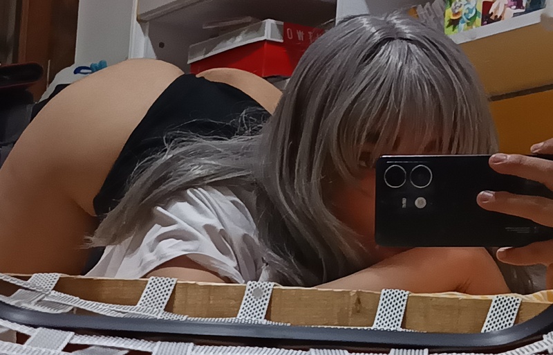 Enahime nude photo 3