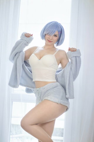 Enji Night nude photo 18