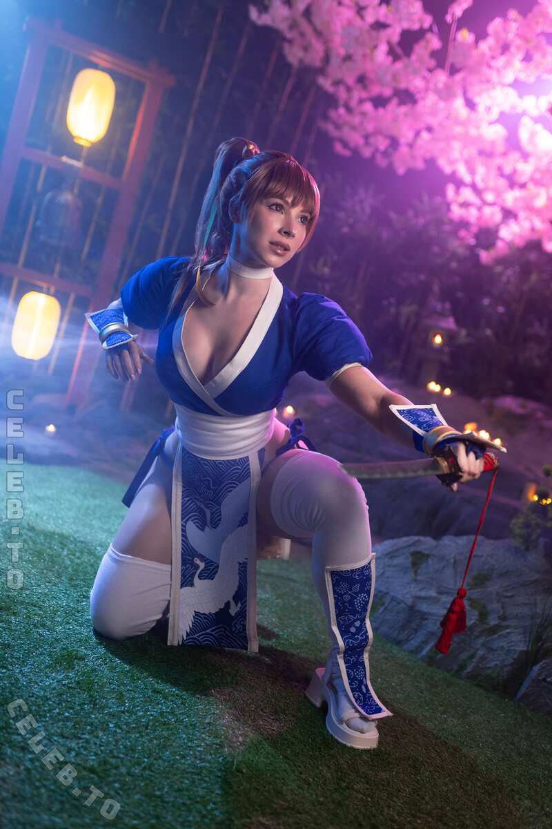 Enjinight nude photo 21