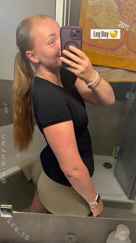 enna_we nude photo 1