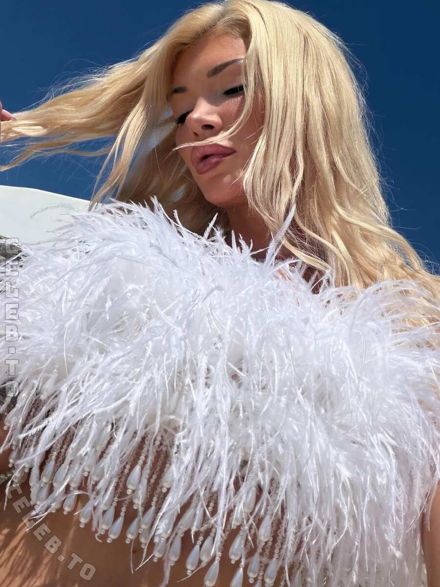 Era Istrefi nude photo 7