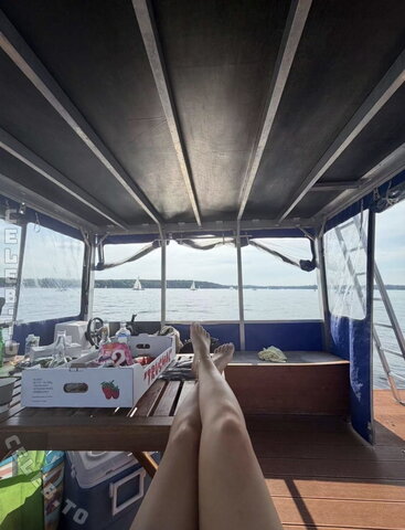 Erda – Your feet from their snap story