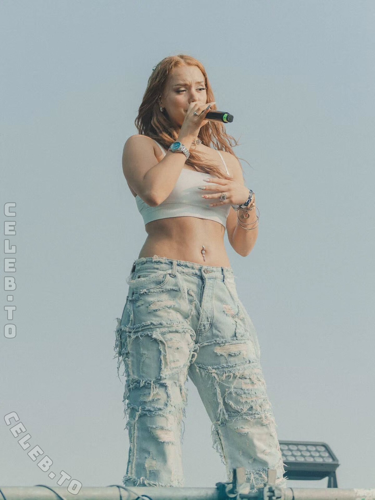 Erda nude photo 2