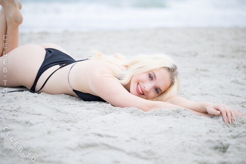 Erica Swanner nude photo 26