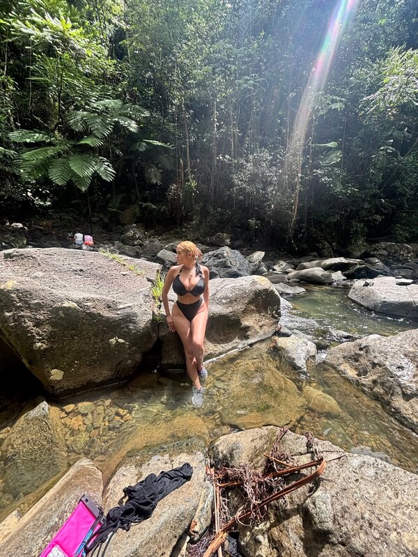 Erika M Diaz nude photo 3