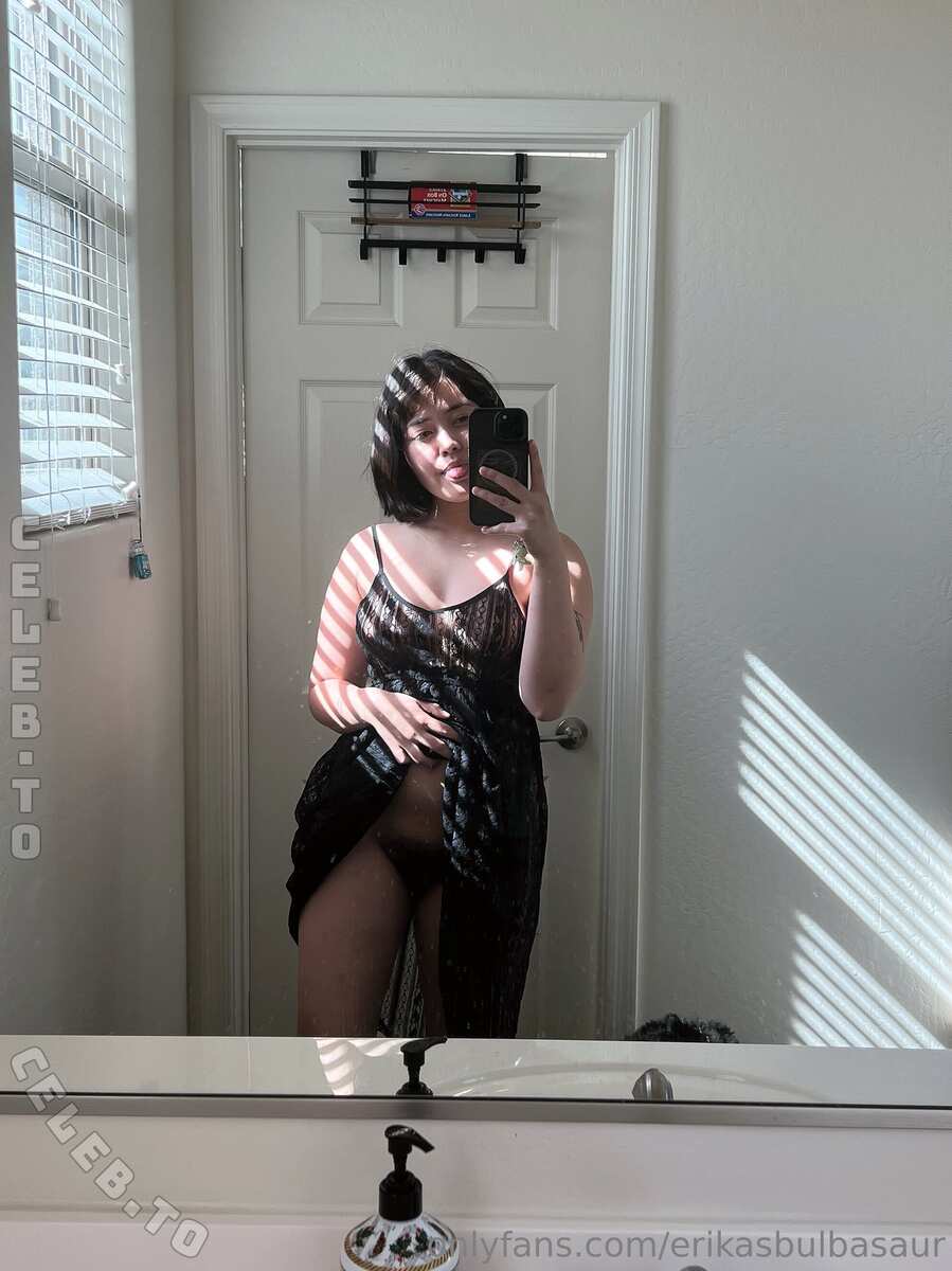 Erikasbulbasaur nude photo 1