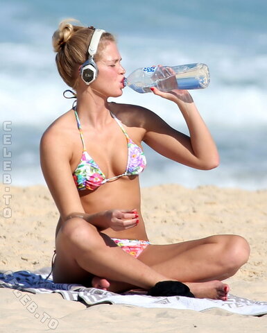 Erin Heatherton nude photo 83