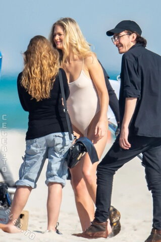 Erin Heatherton nude photo 13