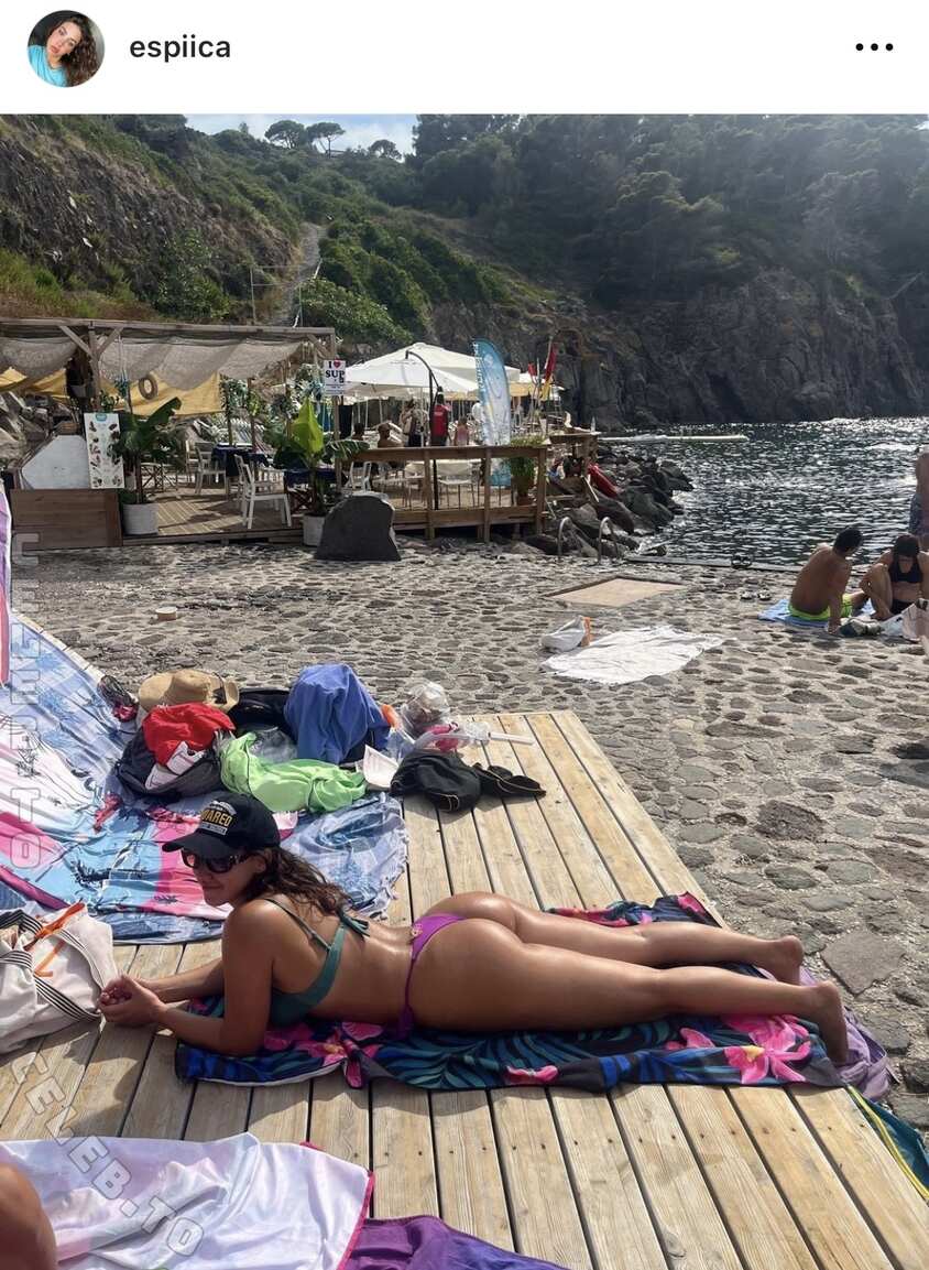 Espiica nude photo 3