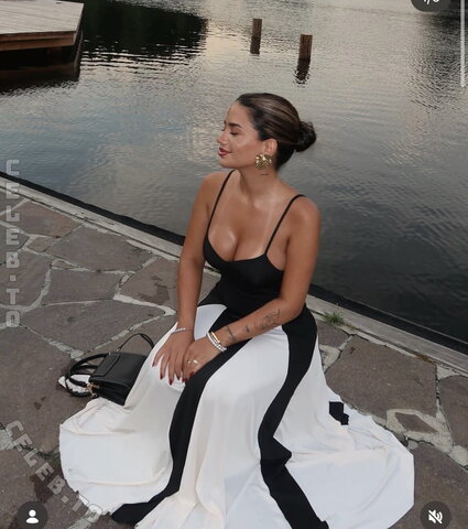 Esra Algac nude photo 67