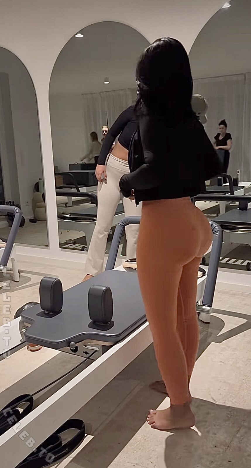 Esra Algac nude photo 4