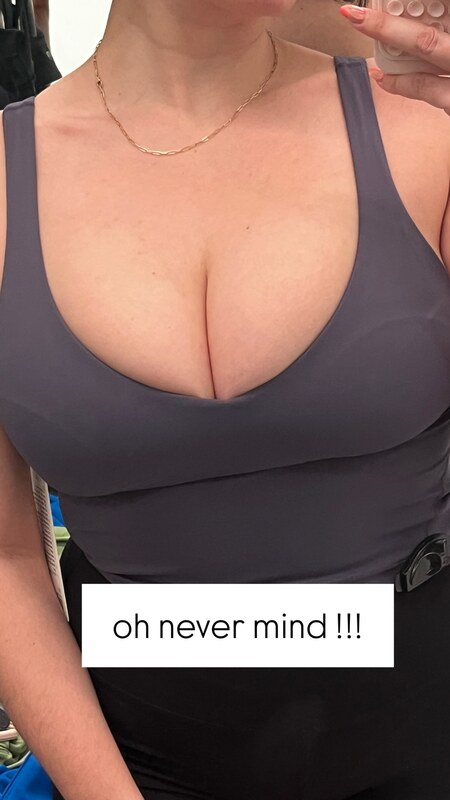 Esteeisonline nude photo 11