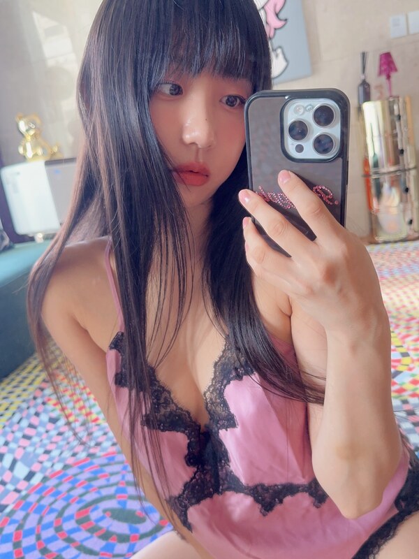 Eunji Pyoapple nude photo 6