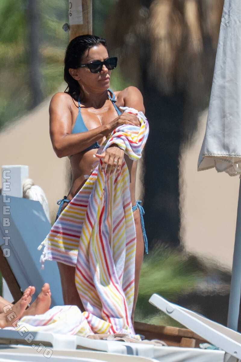 Eva Longoria nude photo 15