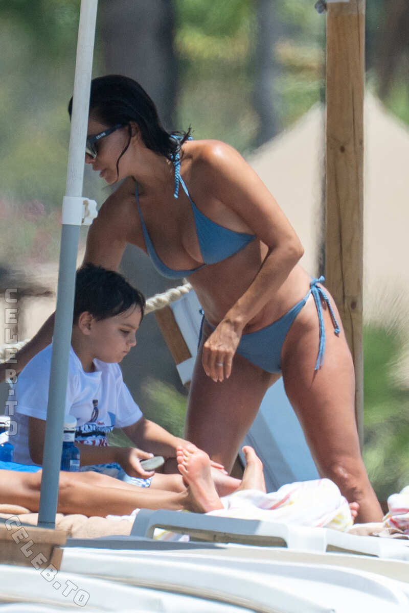 Eva Longoria nude photo 17