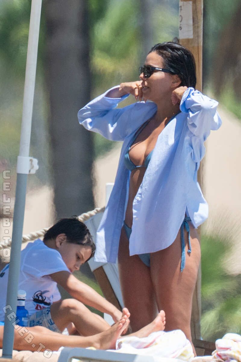 Eva Longoria nude photo 20