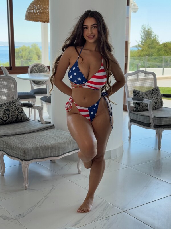 Eva Savagiou nude photo 3