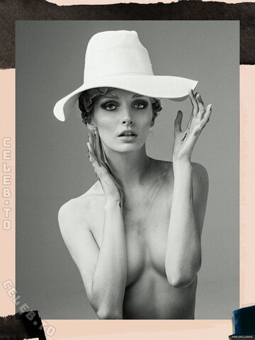 Eva Staudinger nude photo 14