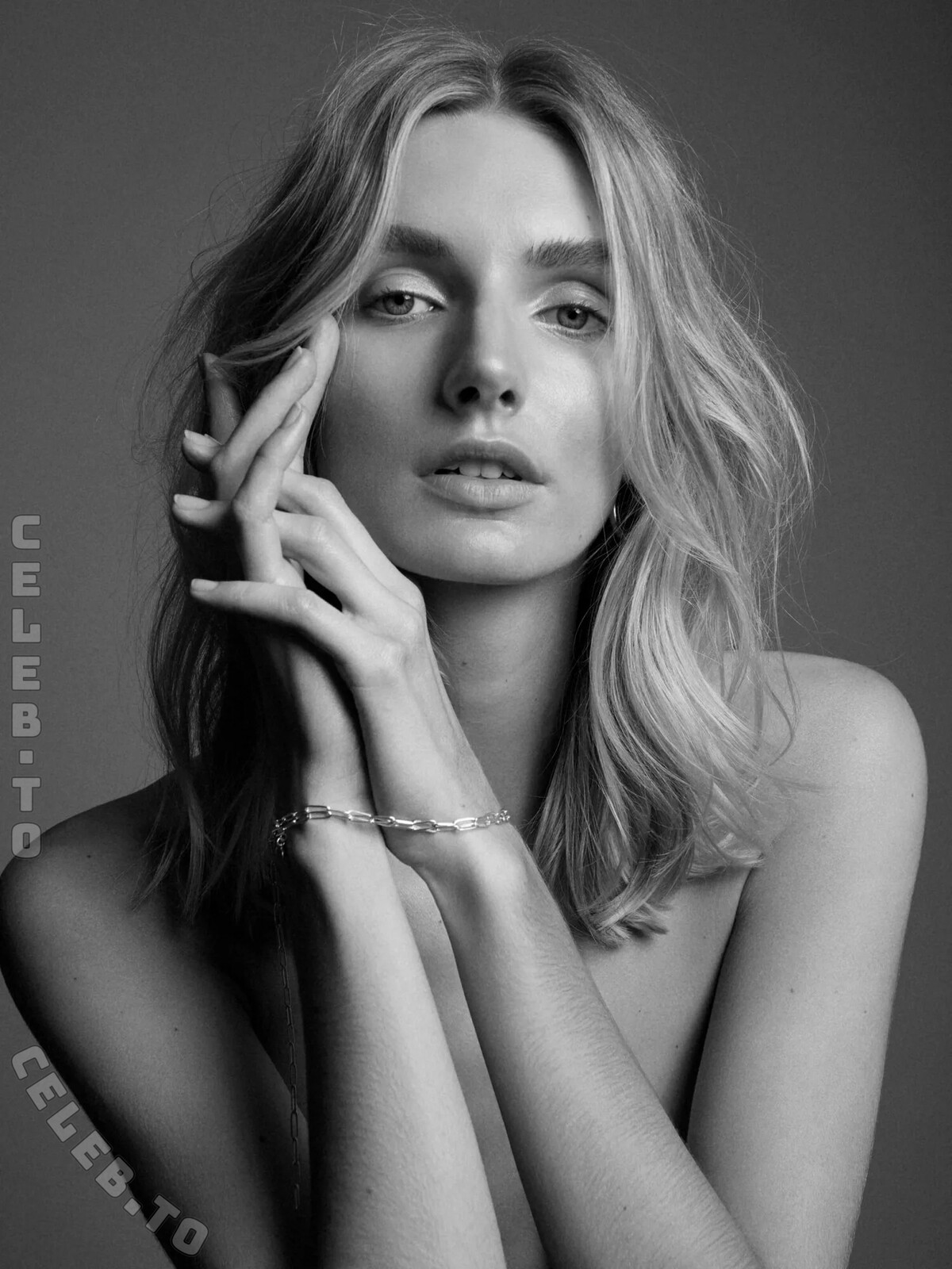 Eva Staudinger nude photo 4