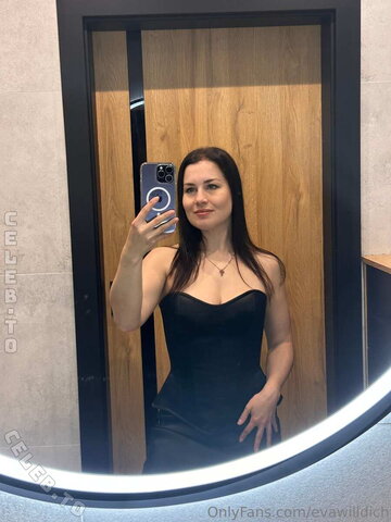 Eva will dich – For better acquaintance, a few more pictures of Eva from her feed on OF...
