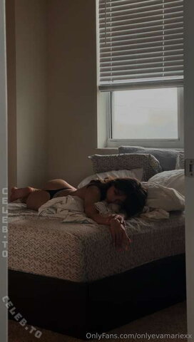 evamariee nude photo 3
