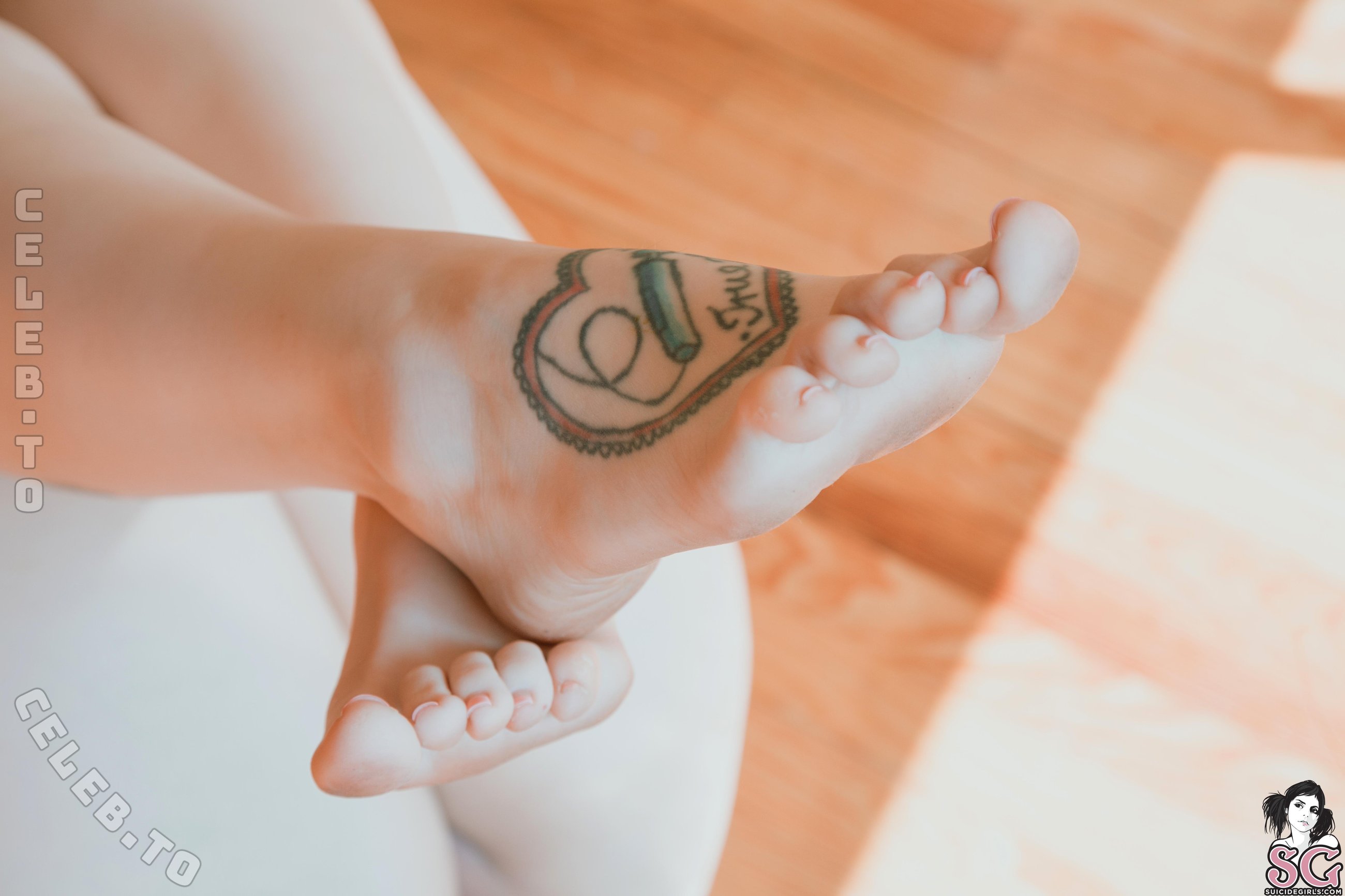 Evaollin nude photo 16