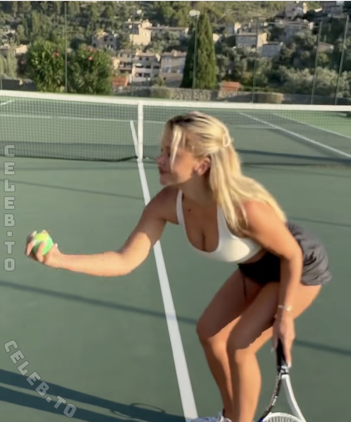 Evelyn Burdecki nude photo 2