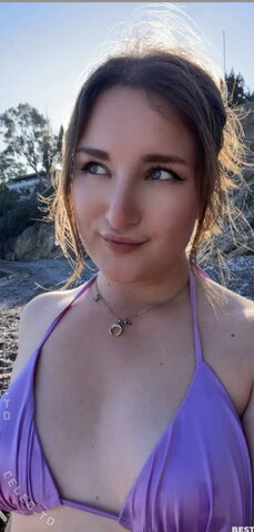 Evelynxka nude photo 30