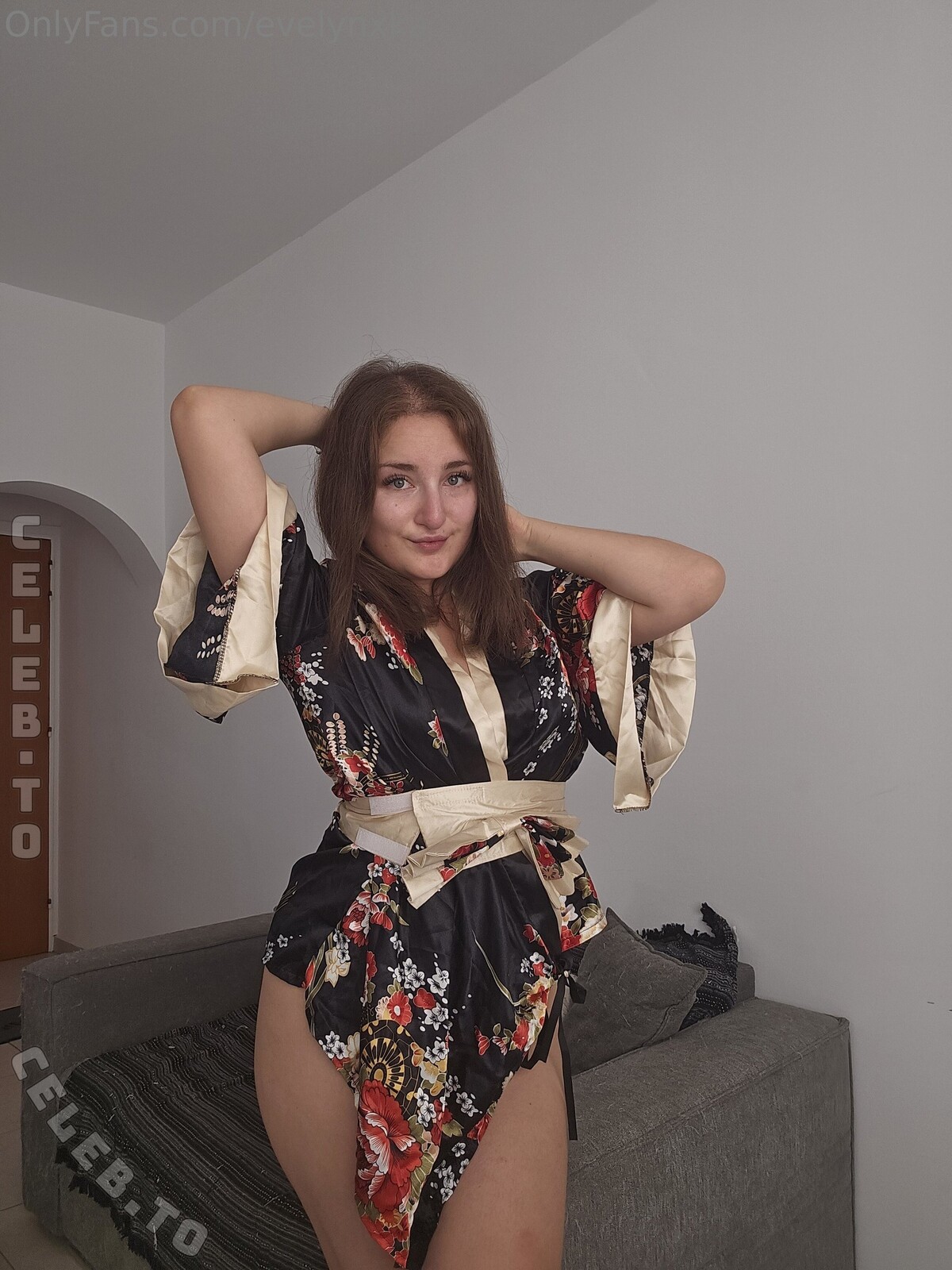 Evelynxka nude photo 4
