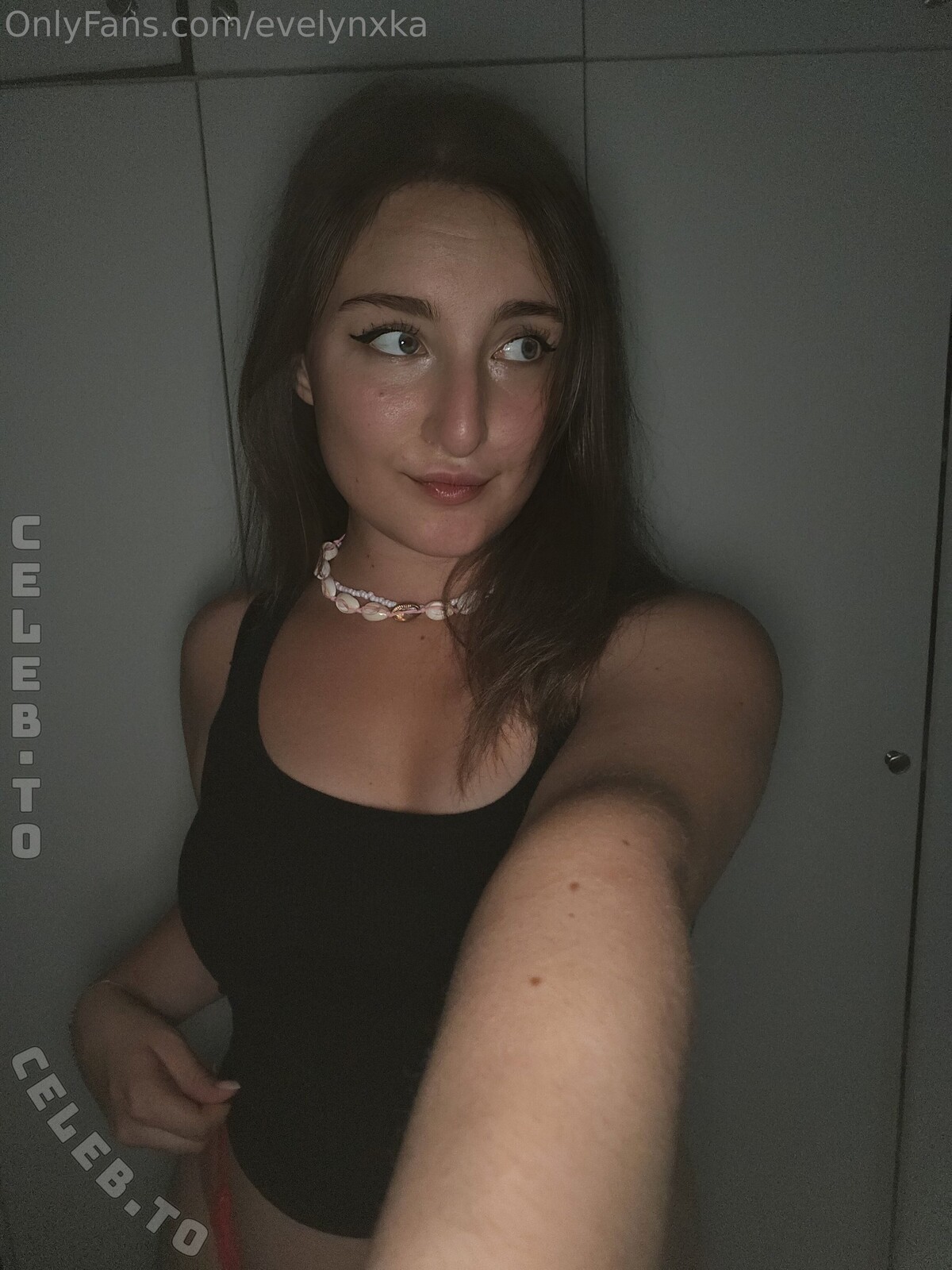 Evelynxka nude photo 4