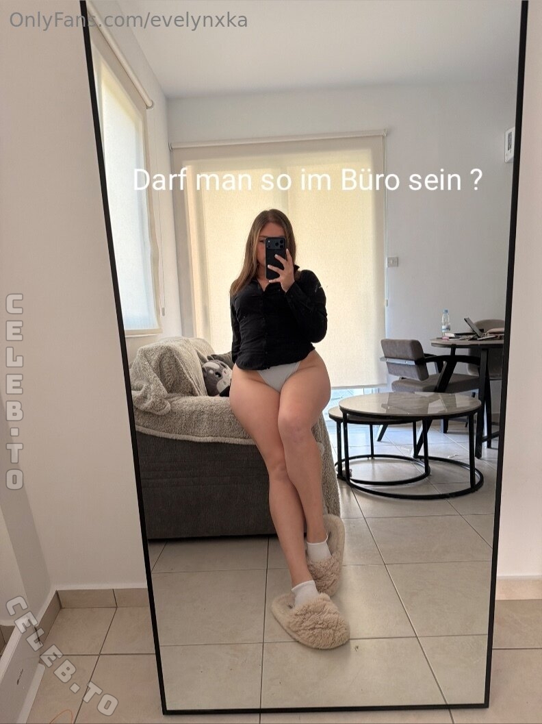 Evelynxka nude photo 7