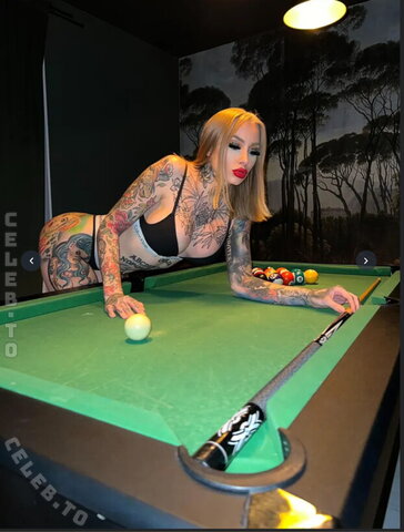 Evil Hain Sexy (1 photo)