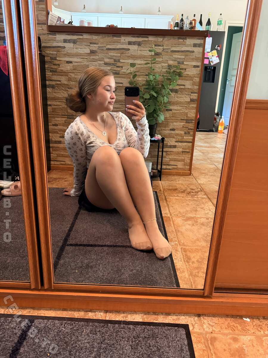 Evviepp nude photo 2
