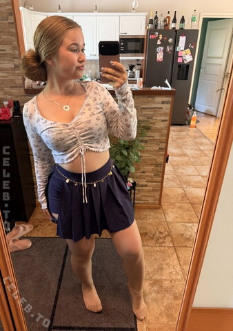 Evviepp nude photo 14