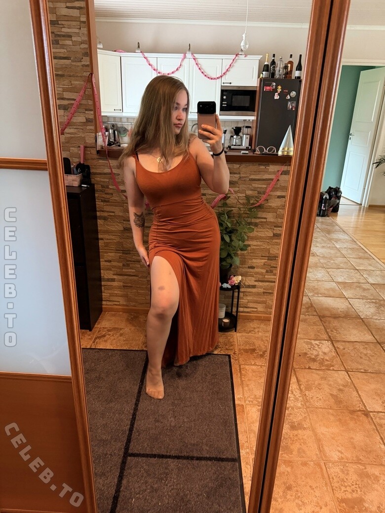 Evviepp nude photo 10