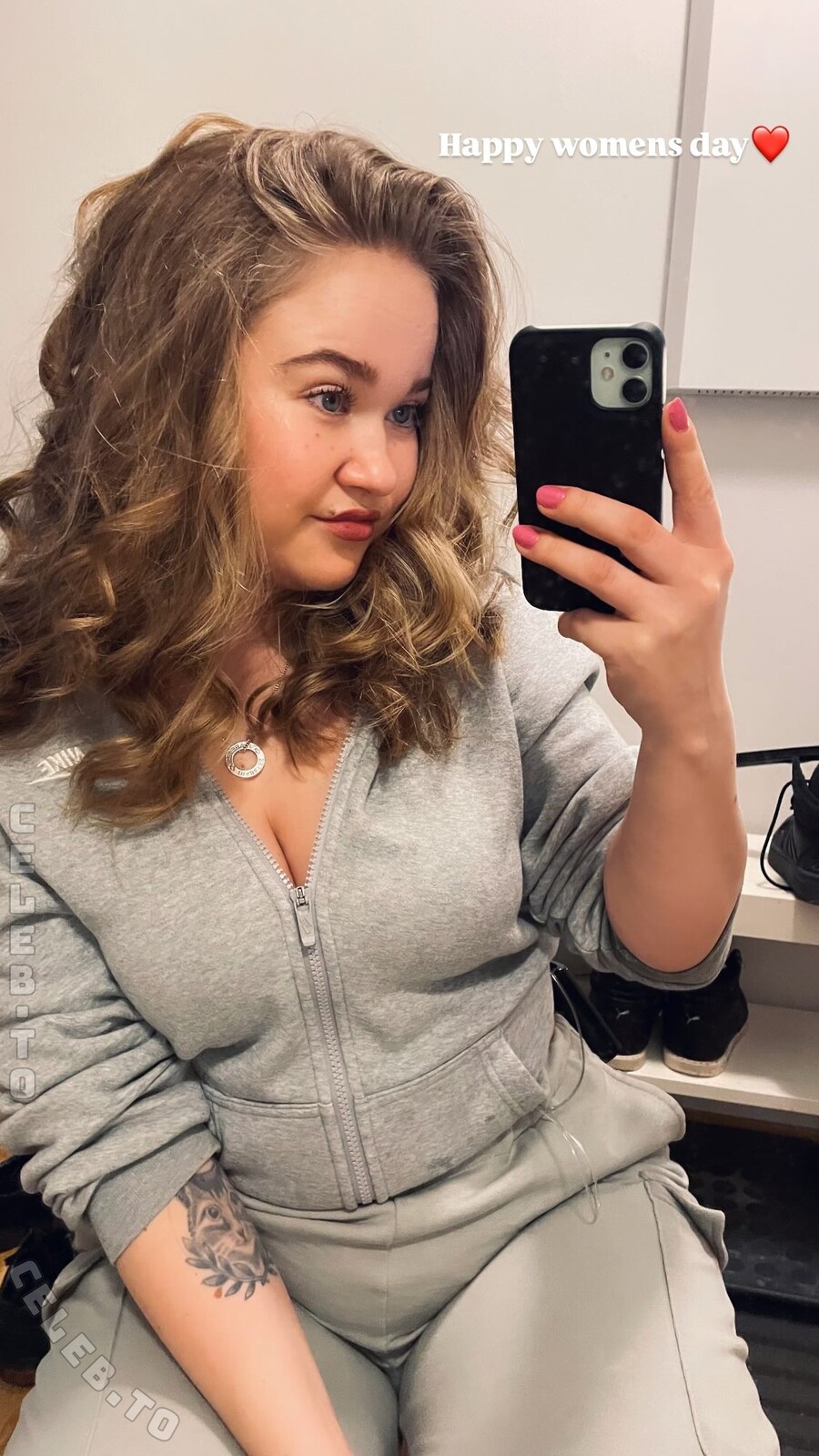 Evviepp nude photo 1