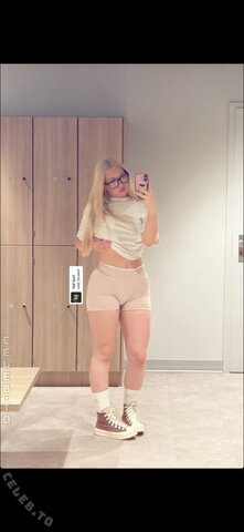 evx.rnk nude photo 3