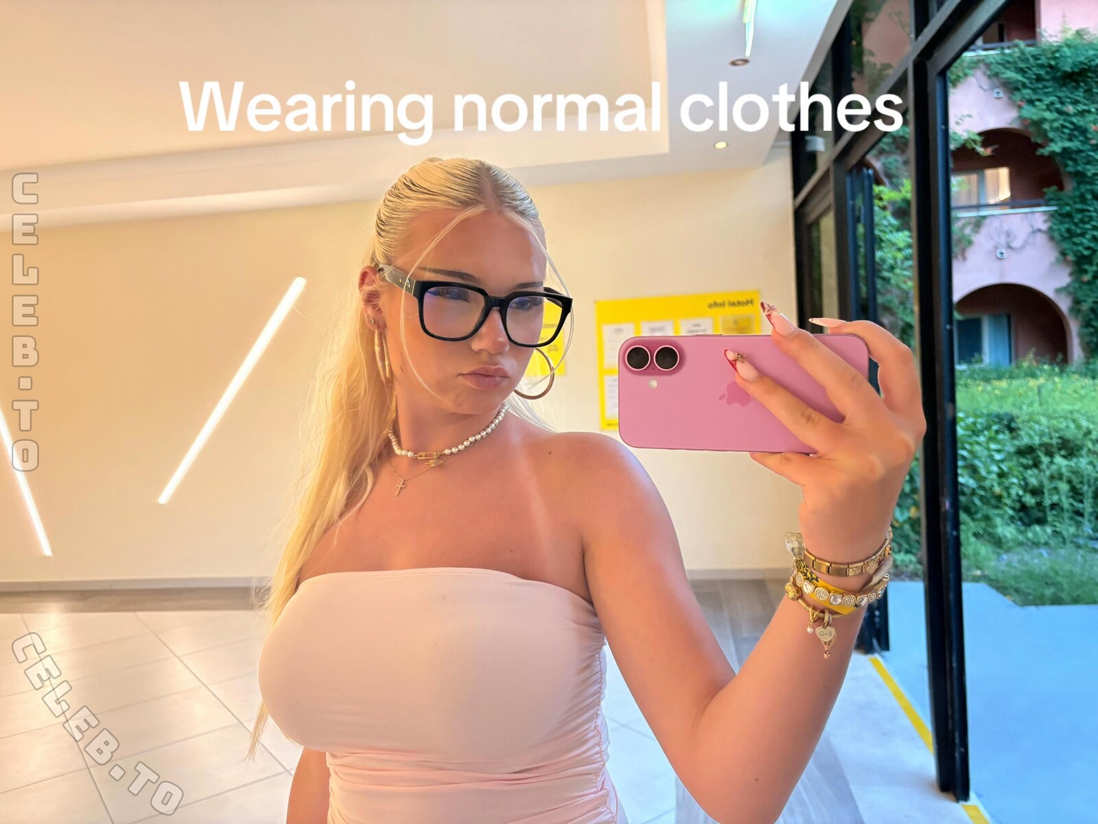 evx.rnk nude photo 2