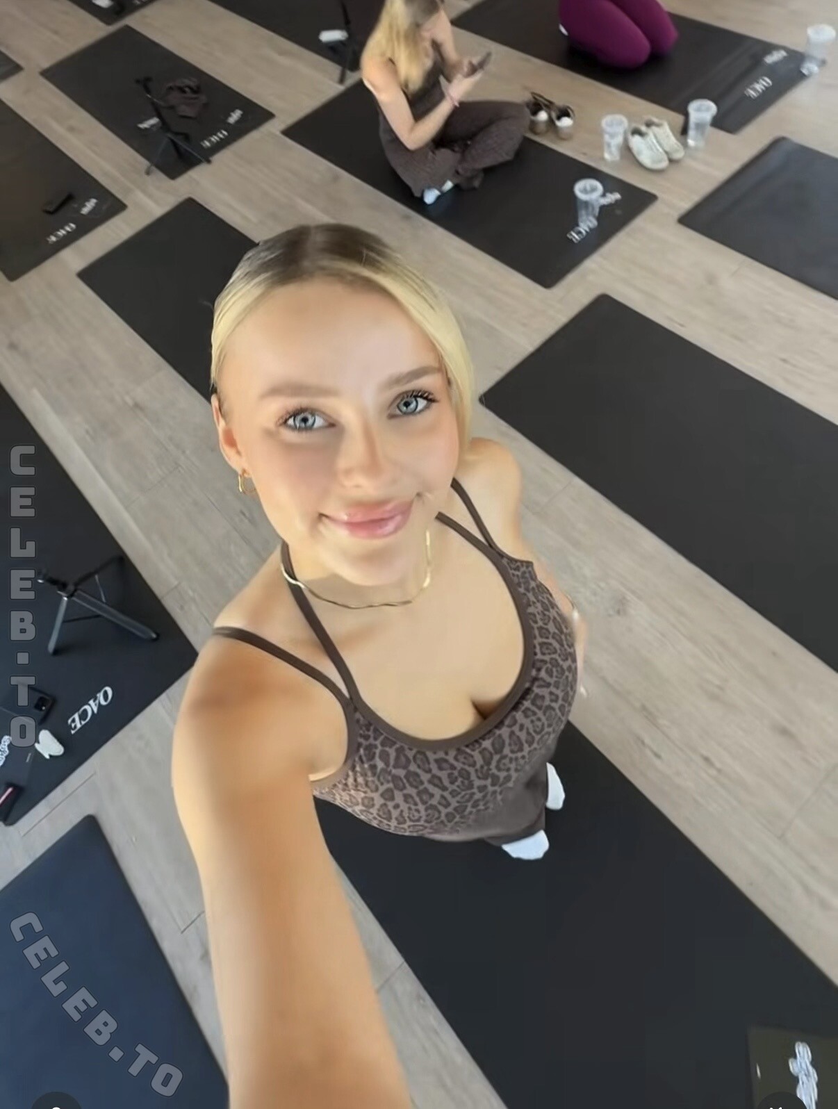eyFreundin nude photo 1