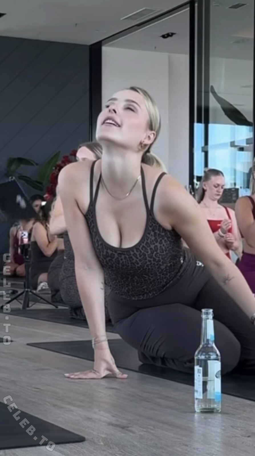 eyFreundin nude photo 3