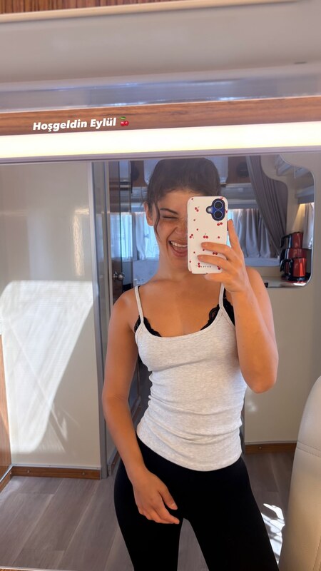 Eylul Ersoz nude photo 7