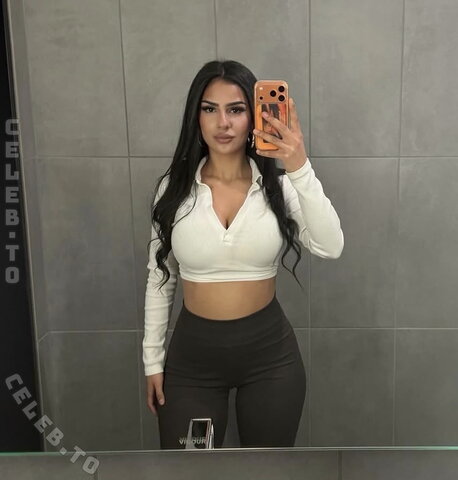faatima.aal nude photo 8