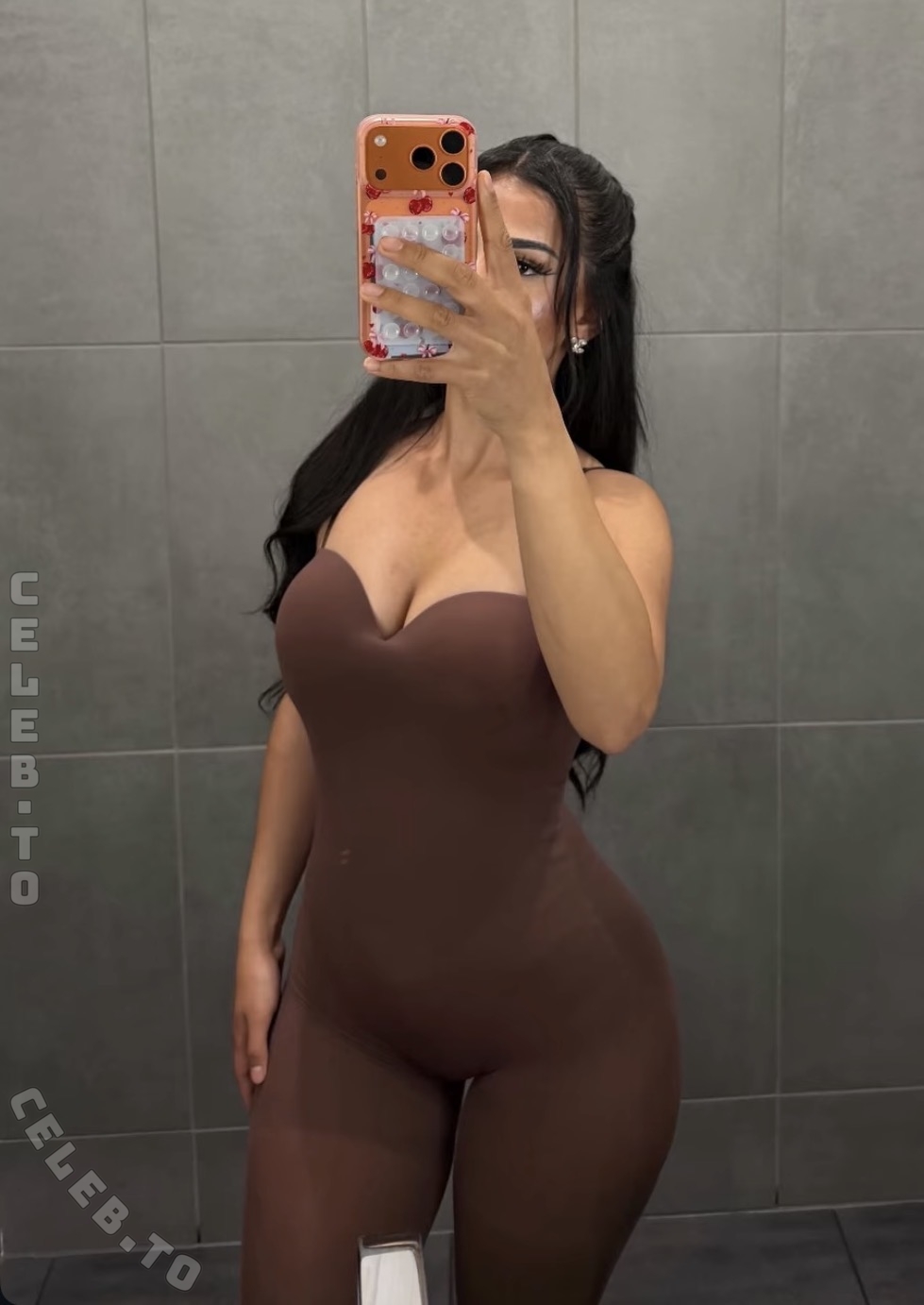 faatima.aal nude photo 4
