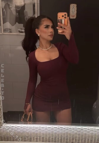 faatima.aal Sexy (1 photo)