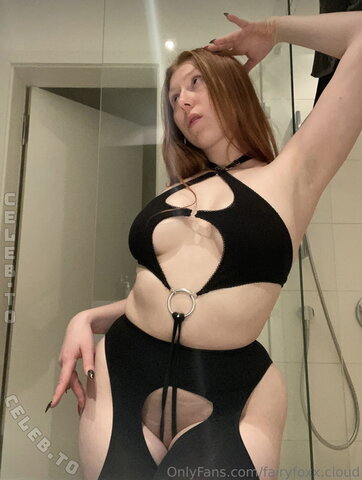 Fairyfoxx nude photo 15