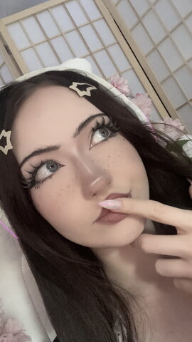 Fairygee nude photo 3